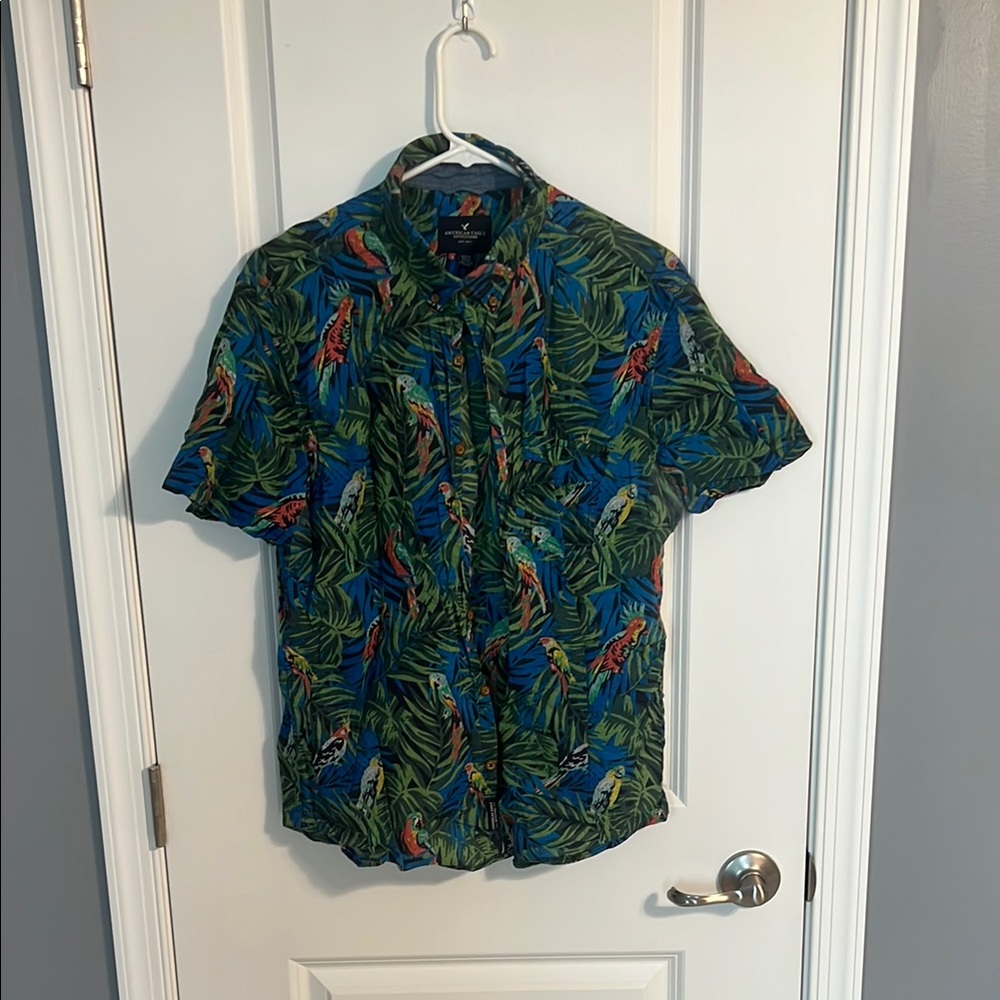 USED AEO Men's Large Tropical Blue Shirt